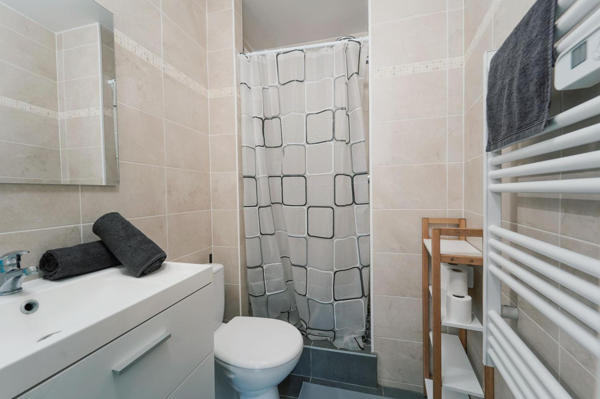 Confort & Style Pres De Cdg Vaudherland Екстер'єр фото